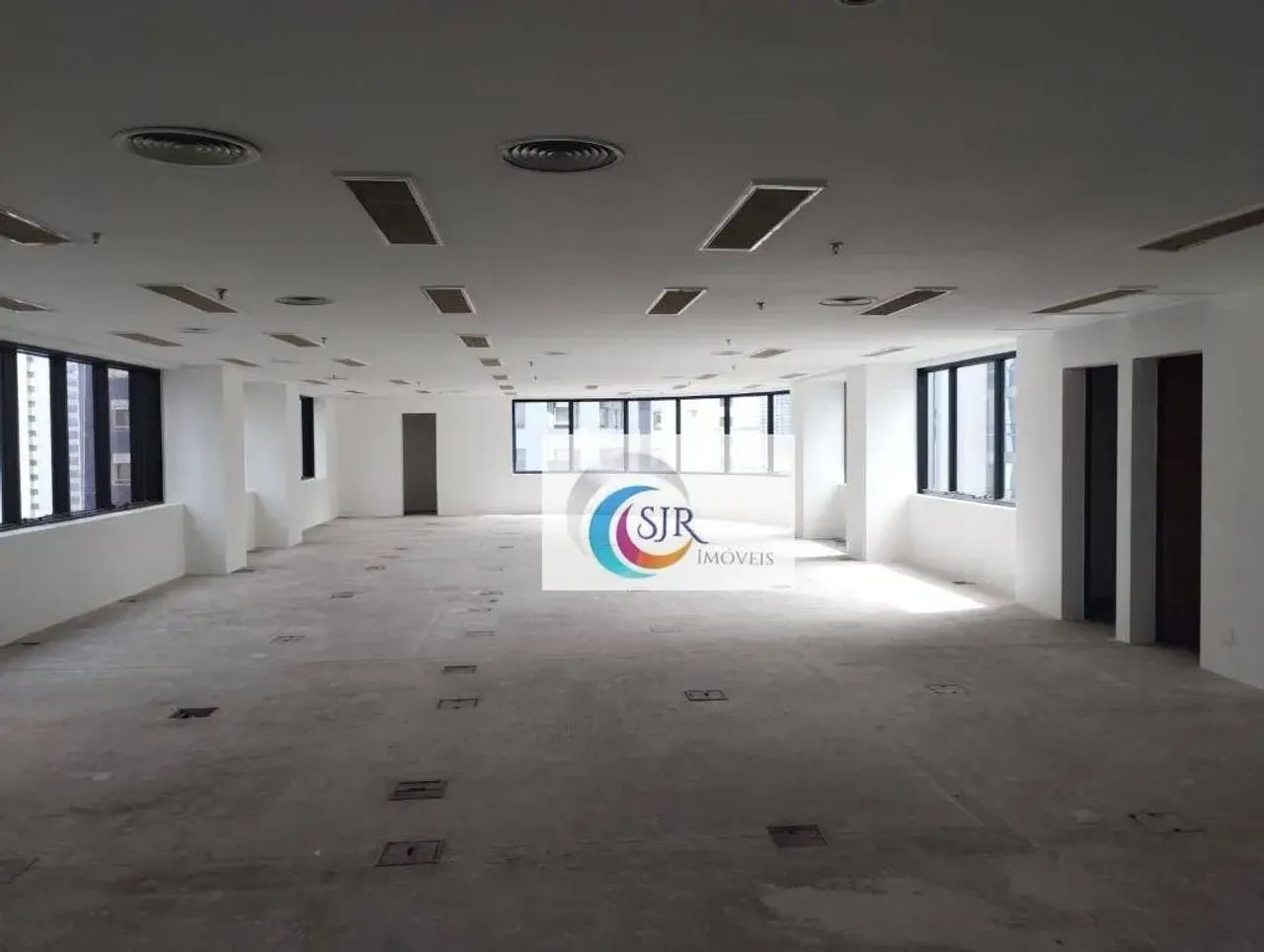 Sala comercial de 223 m², 5 vagas de garagem, localizado no bairro do Brooklin, próximo a  - Foto 3