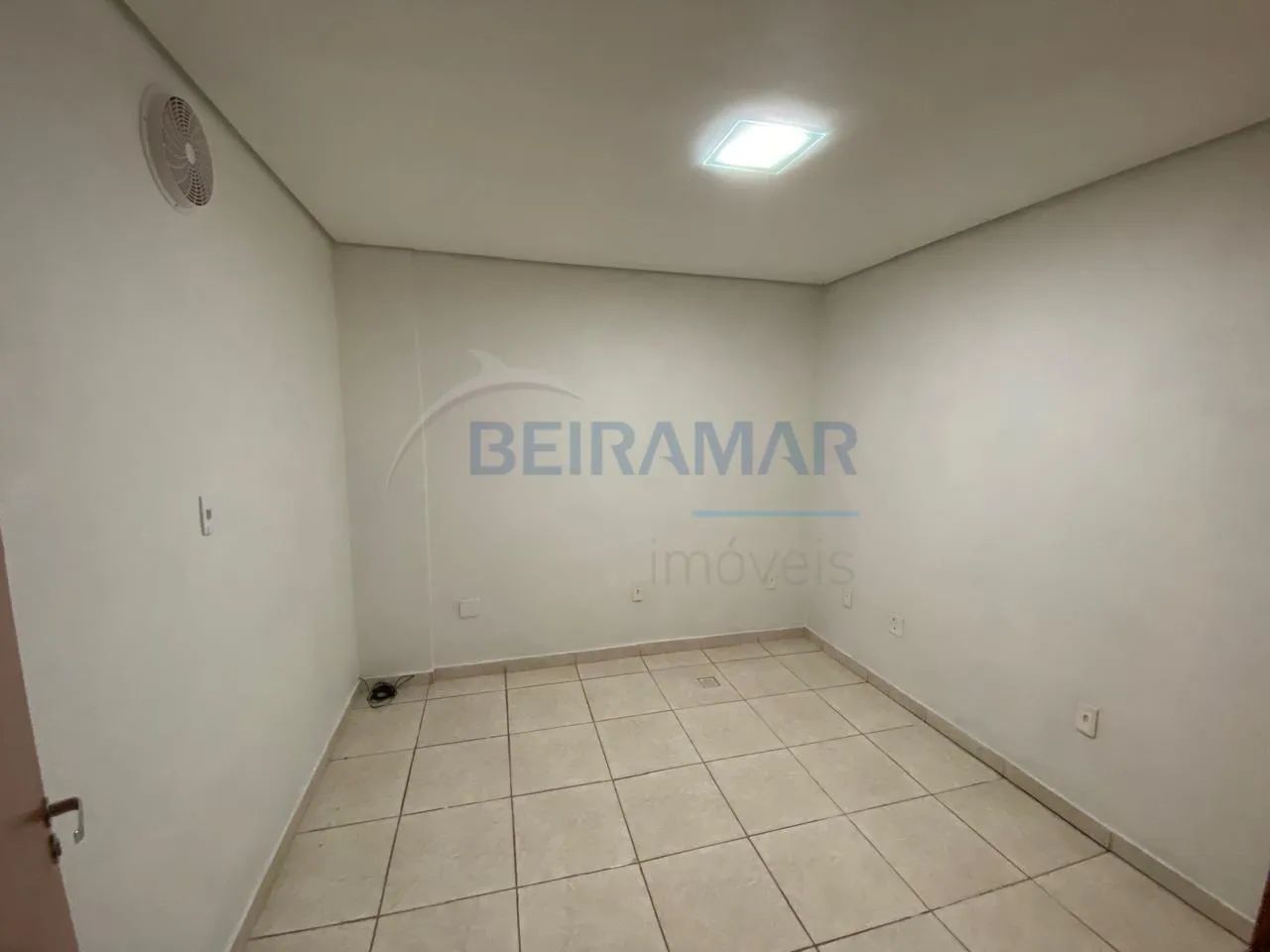 Sala Comercial para Locação  Edifício das Palmeiras, QNB 01  Taguatinga Centro - Foto 3