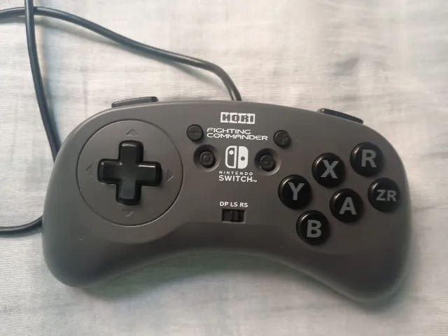HORI Fighting Commander Nintendo Switch e PC