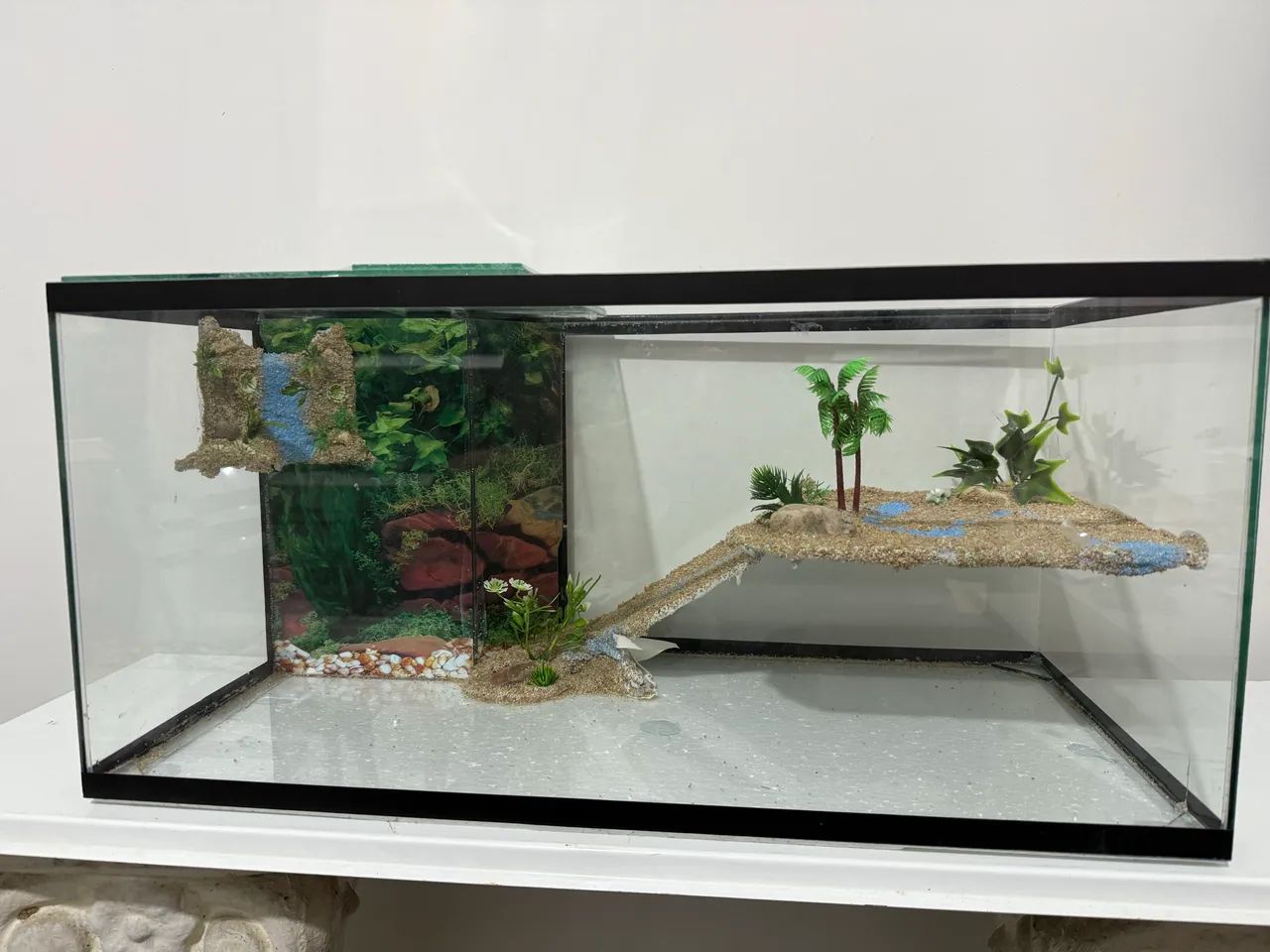 Terrário novo decorado com sump de filtragem 60x28x28cm 