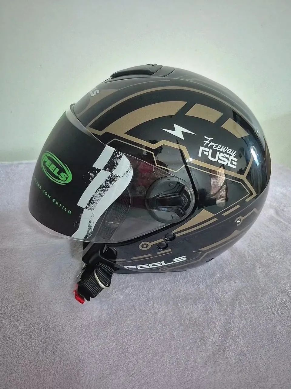 Capacete bieffe e peals 