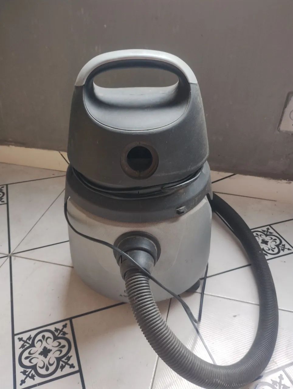 Vendo aspirador pó e água Armo 