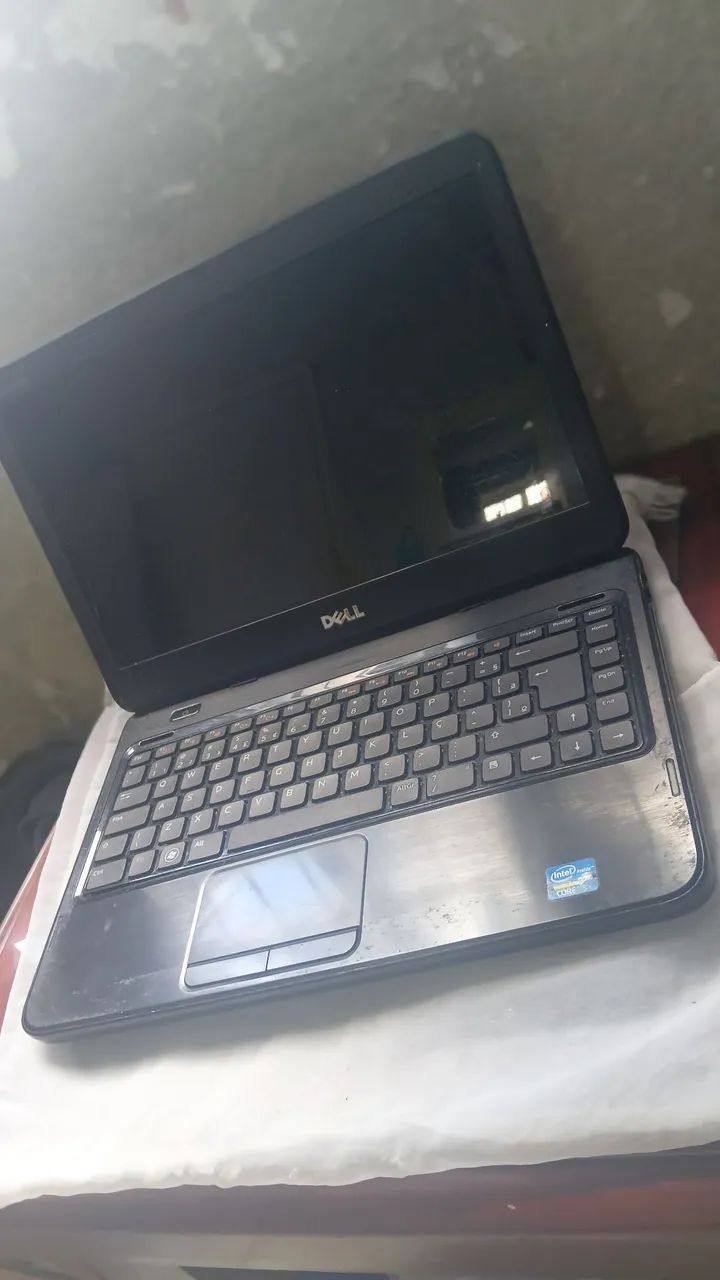 Notebook por 350 reais com defeito