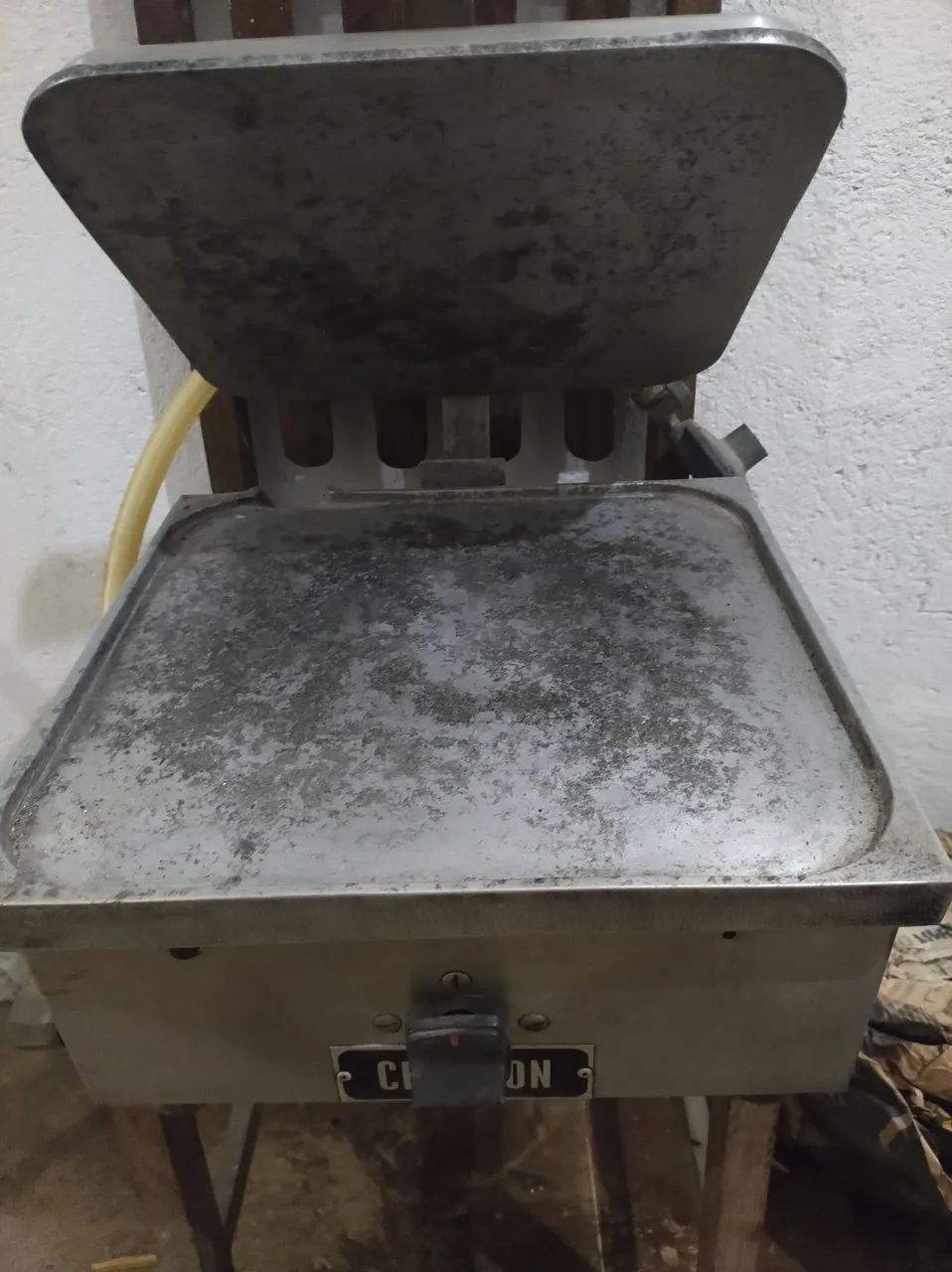 Chapa para espetos, hambúrguer... 