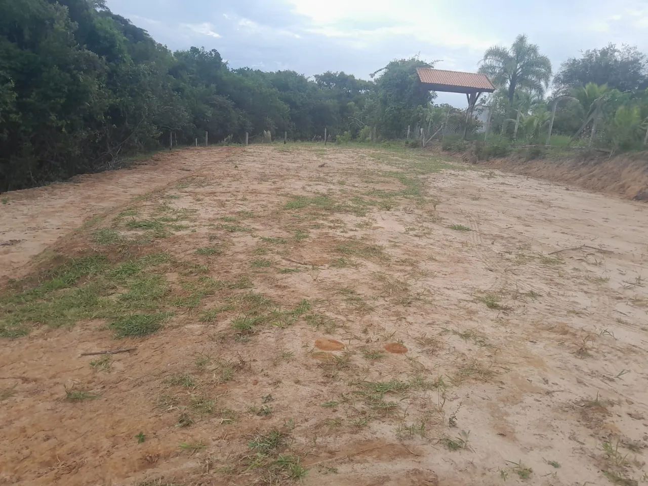 Terreno escriturado 1.000 metros
