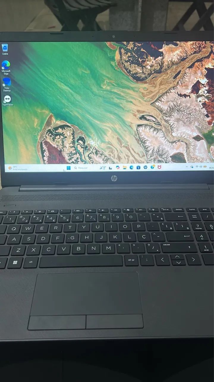 Vendo notebook com apenas dois meses de uso 