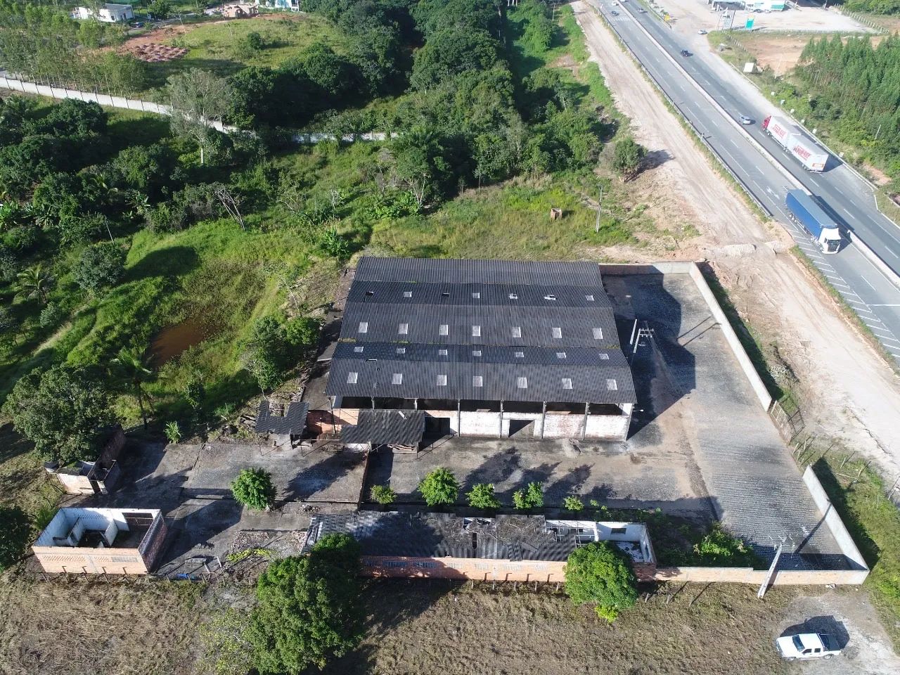 2 Galpão com Área de 10.000 metros quadrados  - Foto 3