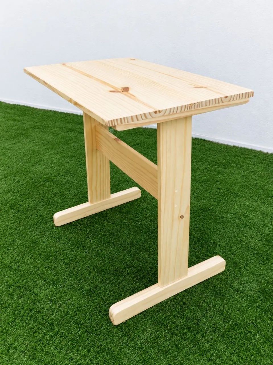 MESA DE PINUS  COMPACTA E SIMPLES - Foto 2