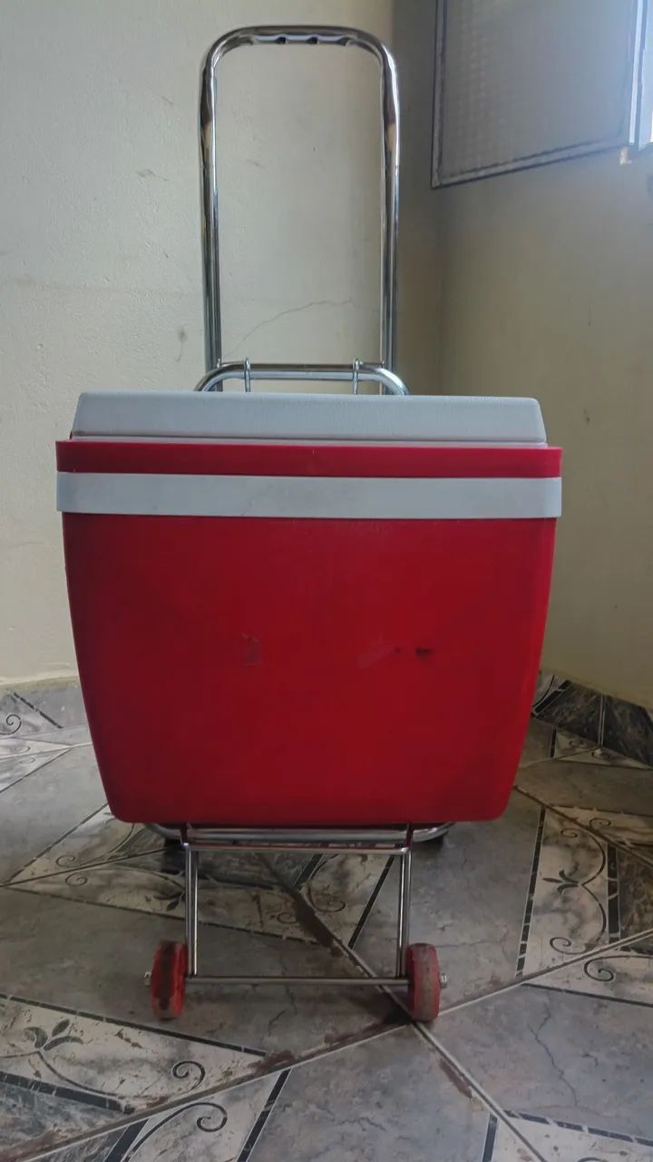 Carrinho de vender água etc.....
