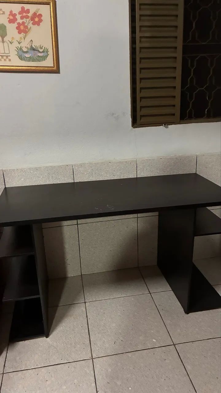 Vendo escrivaninha 