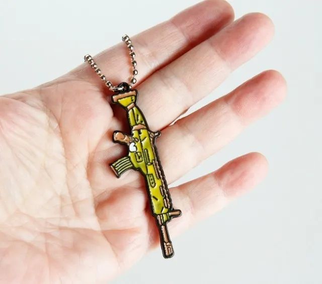 Colar Fortnite Épico E Lendário Scar - Foto 2
