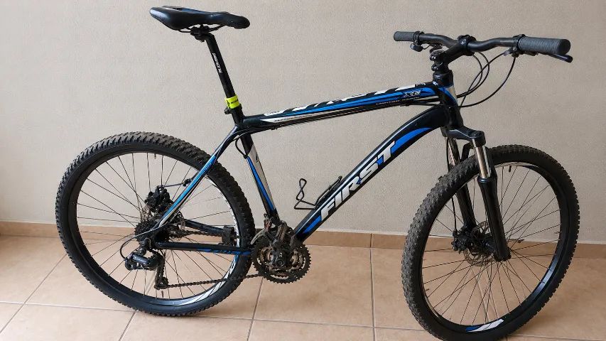 Bicicleta FIRST 