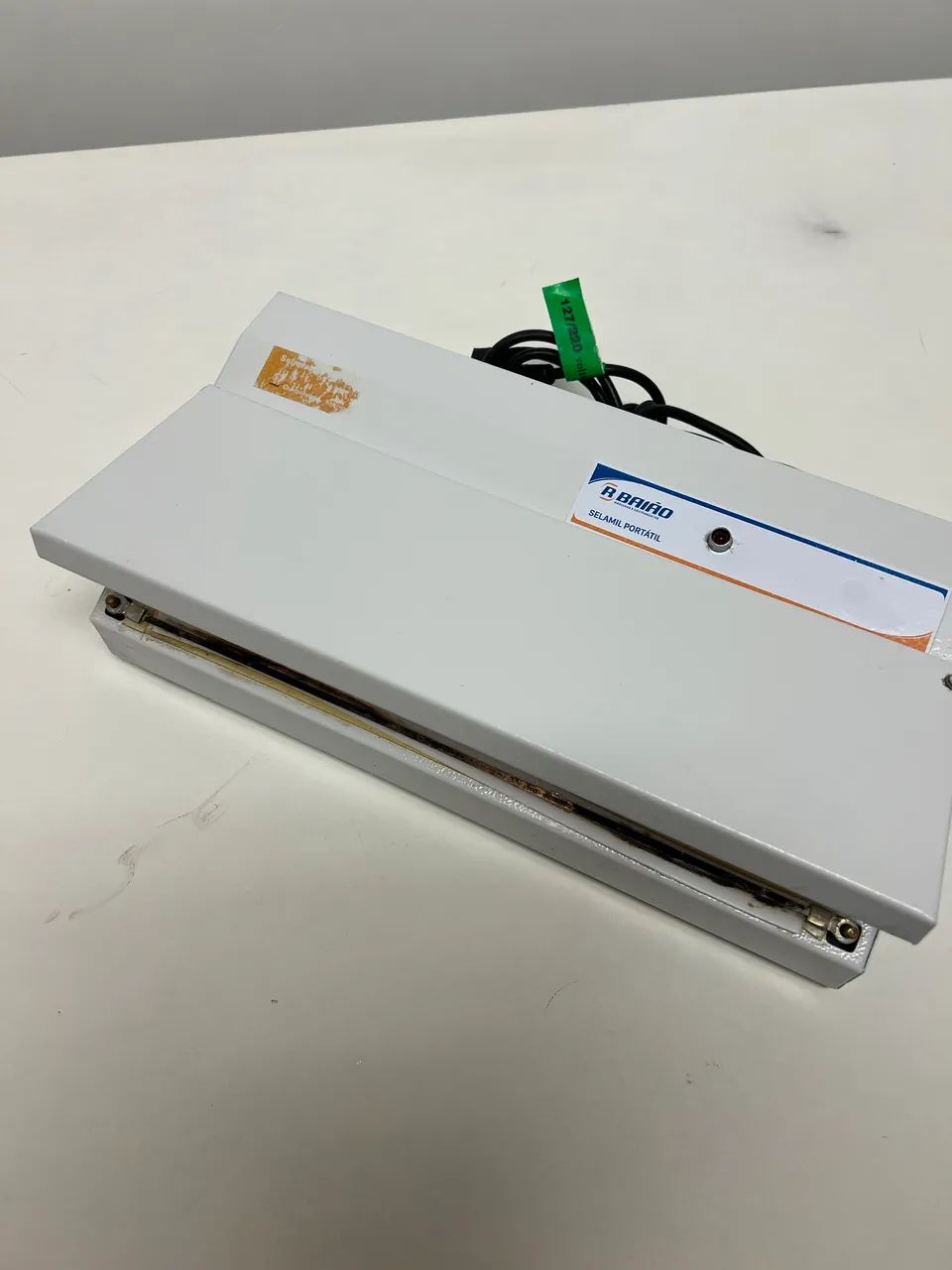 Seladora de mesa bivolt - pouco usada 