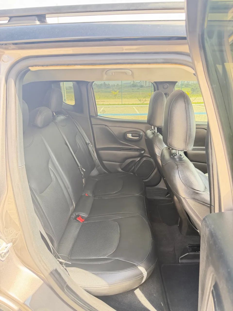 Jeep Renegade STD 1.8 4X2 Flex 16V AUT 2021 - Foto 3