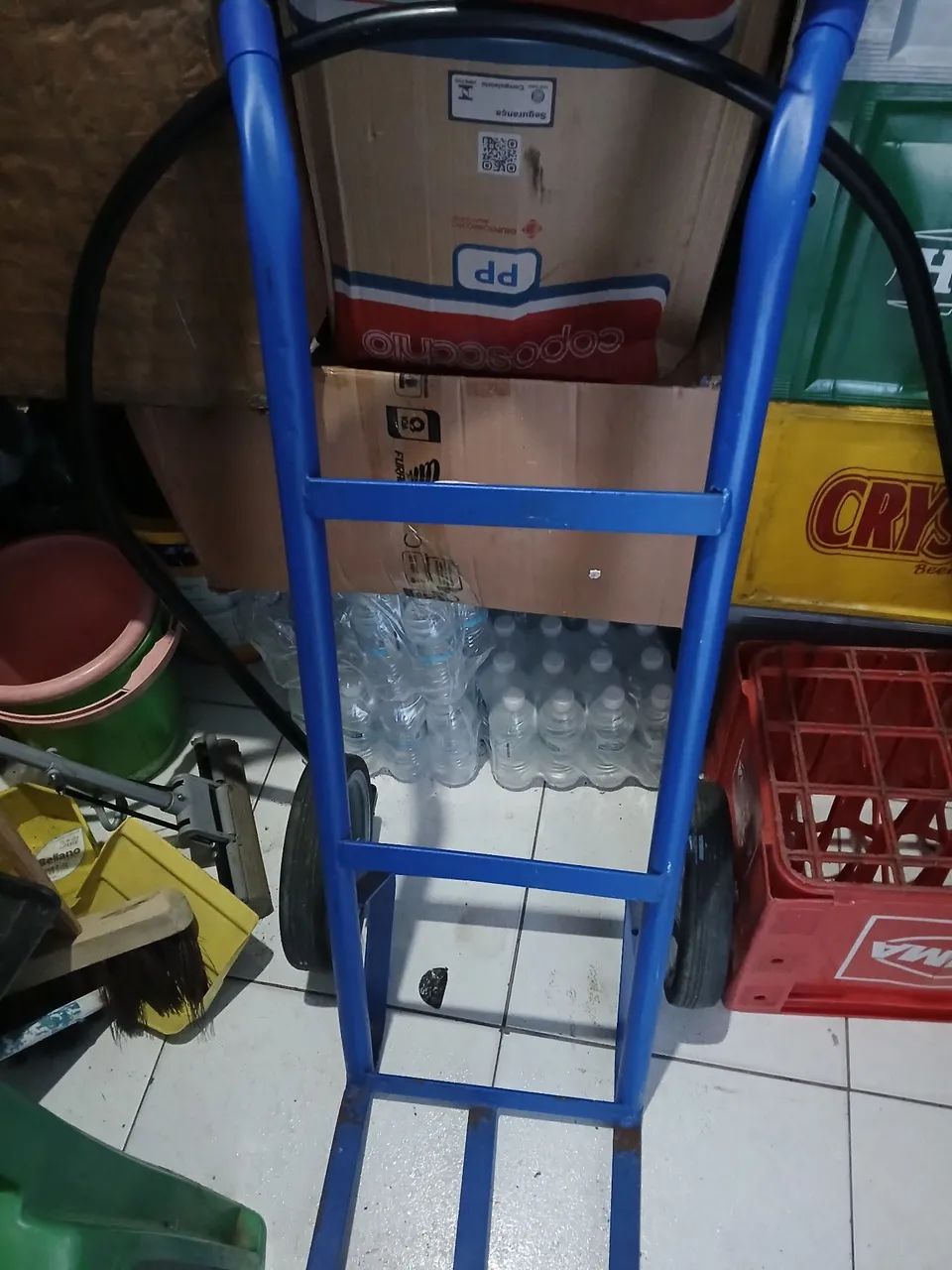 Carrinho de carga e recarga 