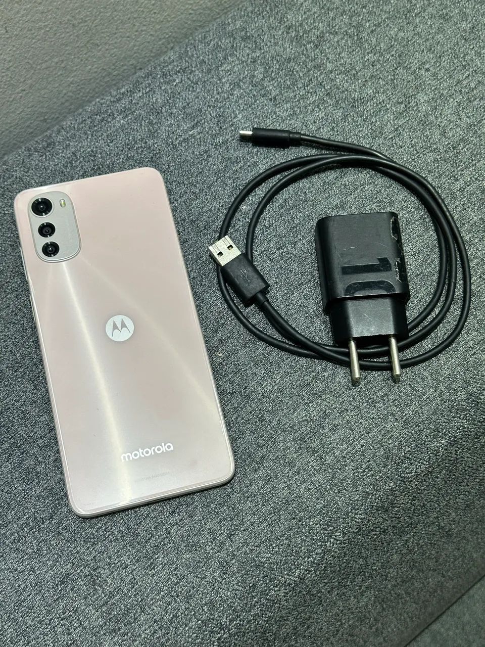 Motorola E32