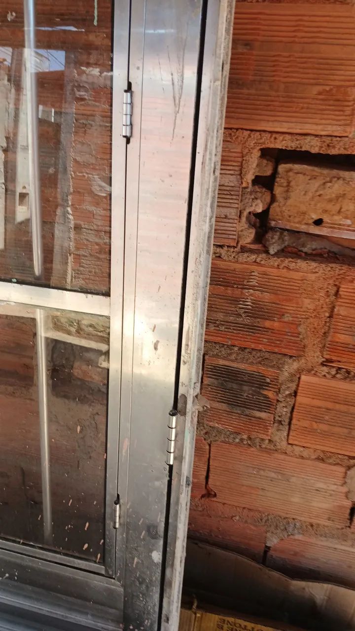 Vendo porta completa de alumínio.  - Foto 3