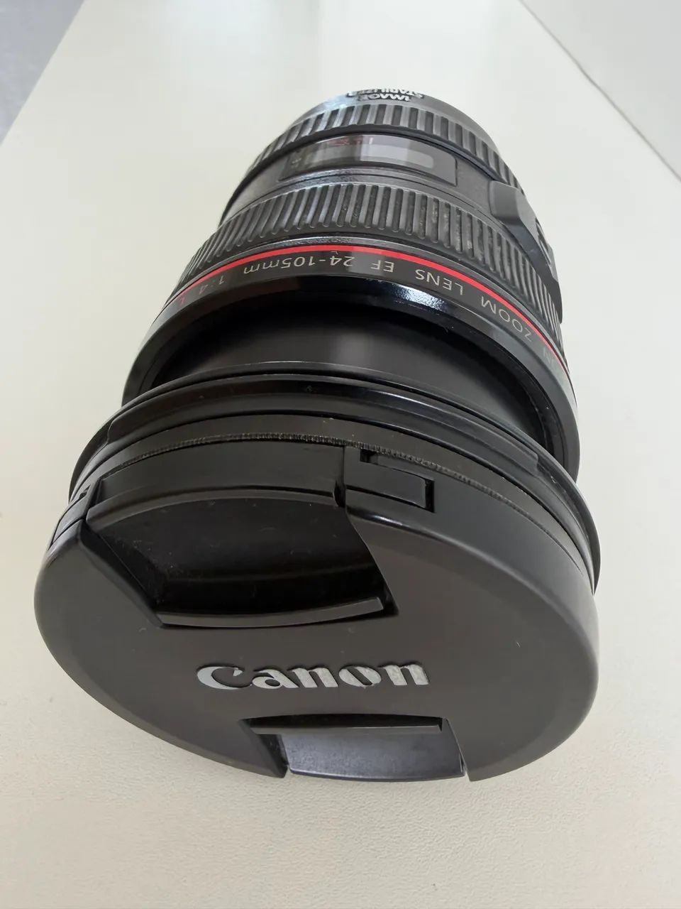 Canon EF 24-105mm f/4L IS USM (primeira versão, com anel vermelho