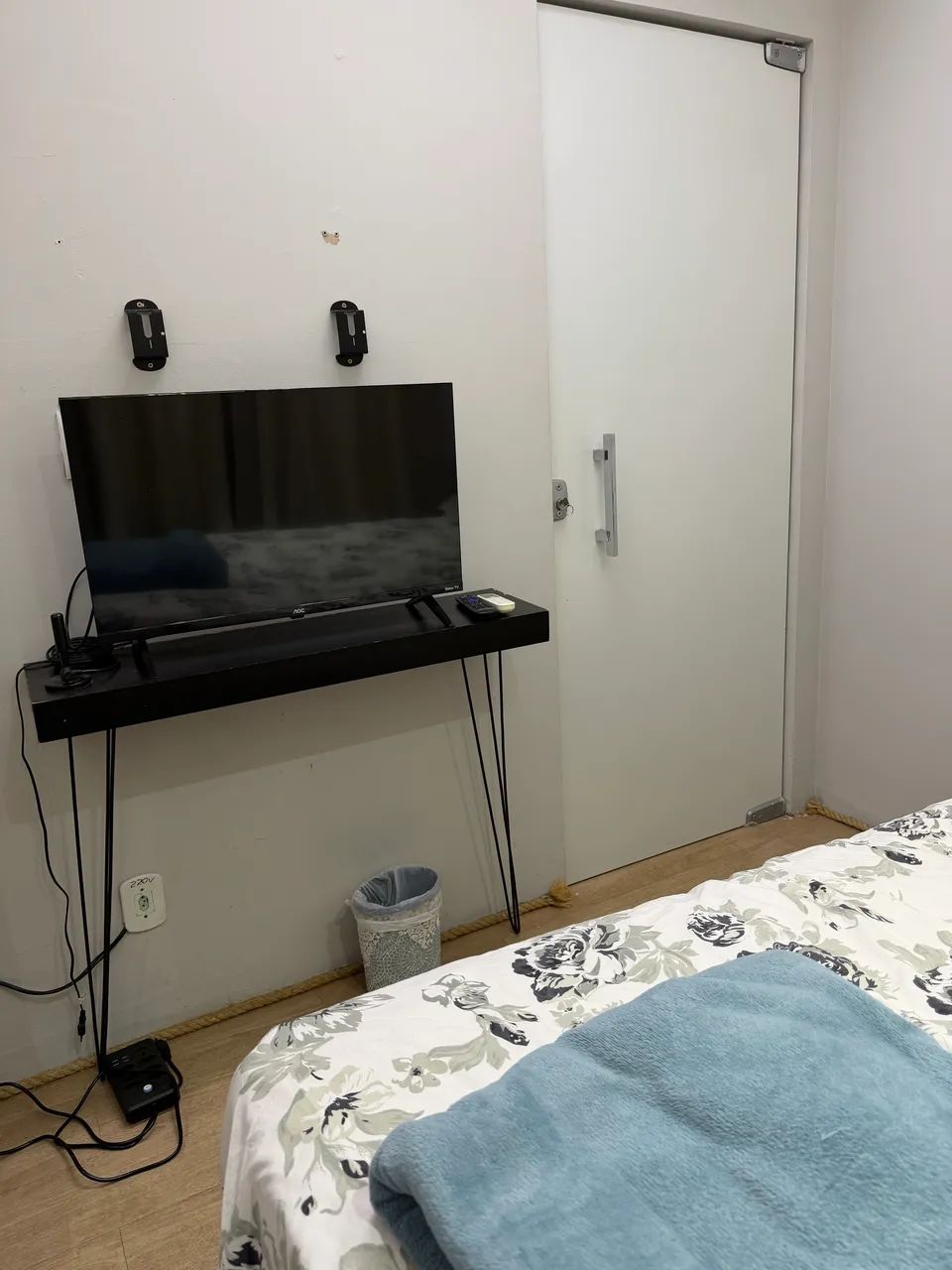 Vendo apt  em Ag Claras de 2 quartos, mobiliada, com armário e beliche - Foto 3