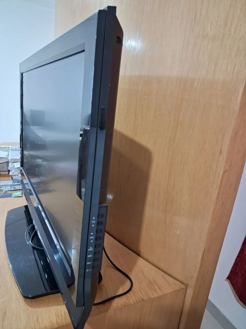 Monitor LG LCD vga 32pol modelo 32LC4R - Foto 3