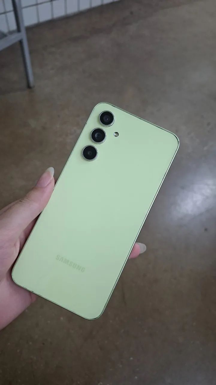 Celular Samsung A54 256g usado - Foto 4