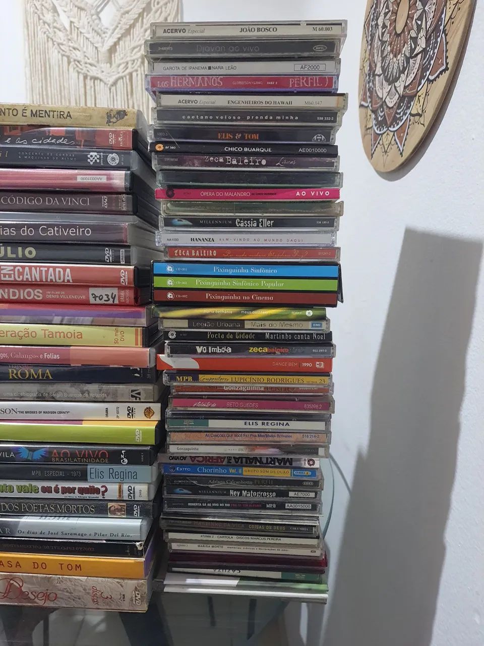 Grande acervo de MPB e cinema - cerca de 100 CDs, DVDs, boxes e VHS - Foto 2