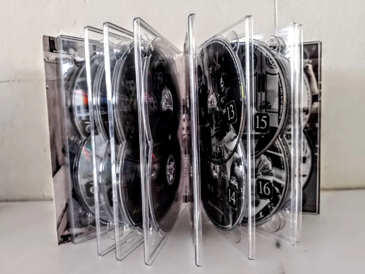 Coleção Chaplin A Obra Completa - Box 20 DVDs Versátil - Foto 5