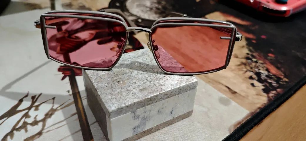 Óculos de Sol Rosa Fendi - Foto 4