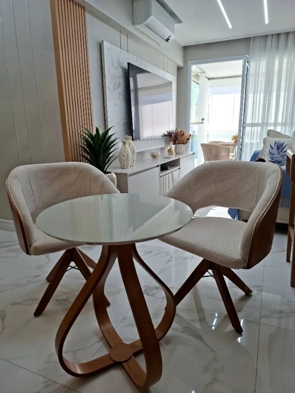 Jogo de Varanda com mesa e duas cadeiras tipo Diretor