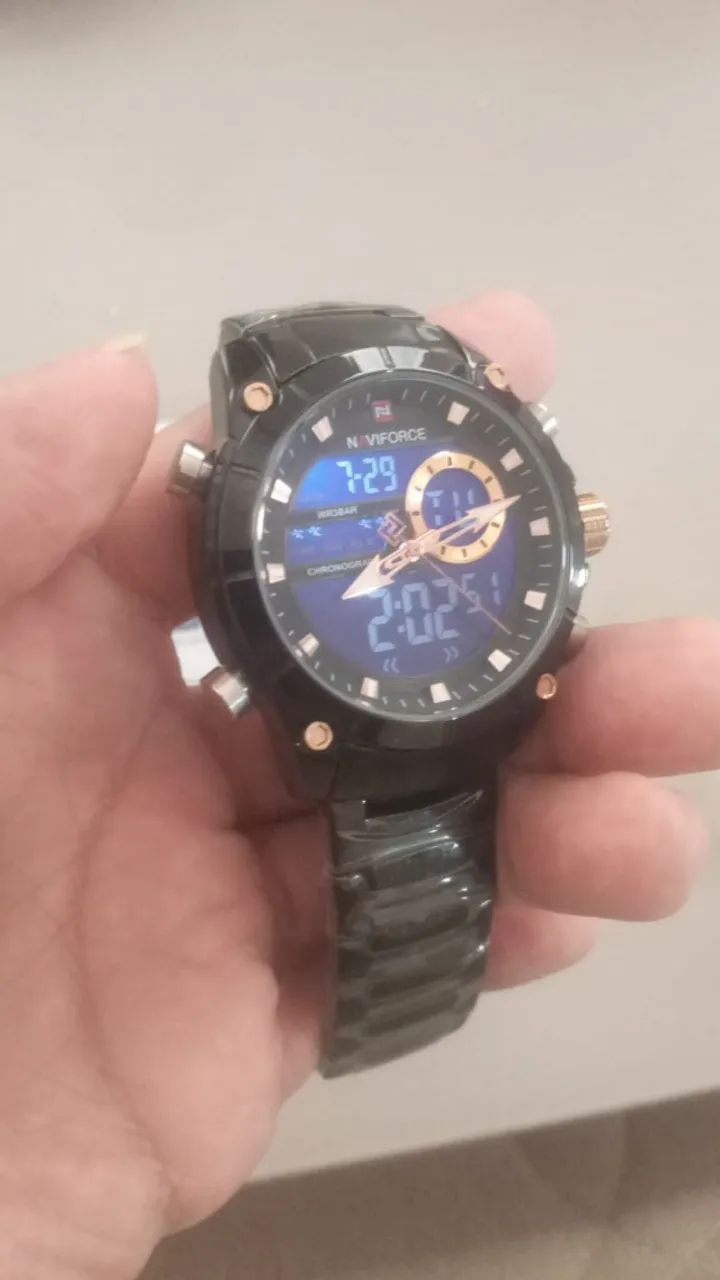 Relógio Naviforce cor Preto
