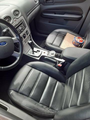 Ford Focus sedan 2010/10 - Foto 3