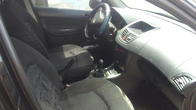 Peugeot 207 - Foto 6