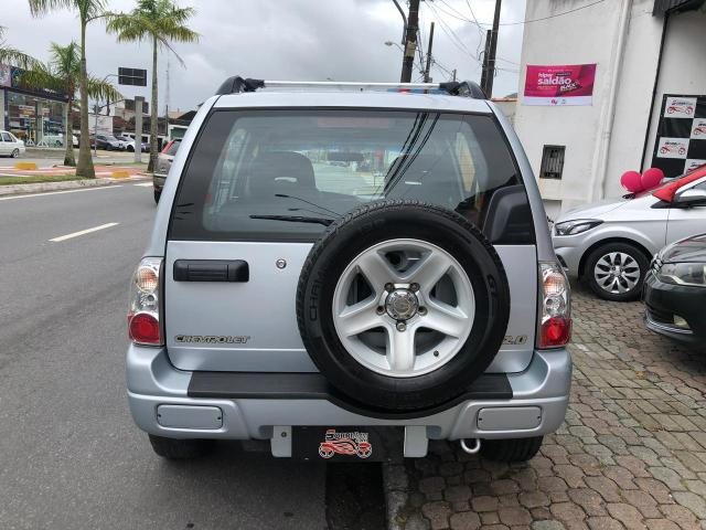 Chevrolet tracker 4x4 manual 2009 com teto solar - Foto 5
