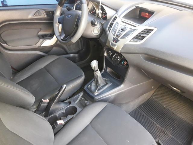 New fiesta sedan 2011 - Foto 6