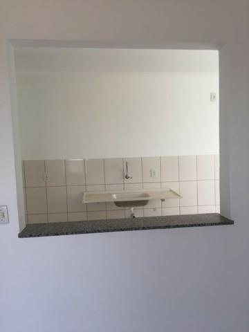 Apartamento em cond club 2qtos 1 vaga lazer completo ac financiamento e carro - Foto 2
