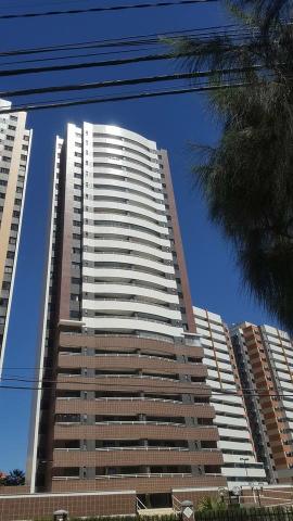 Excelente apartamento no condomínio Asturias no Parque Del Sol
