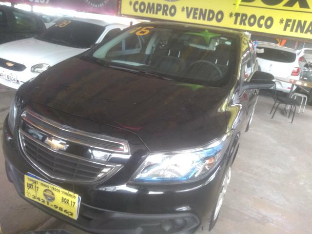 Prisma lt 1.4 novissimo completao com gnv