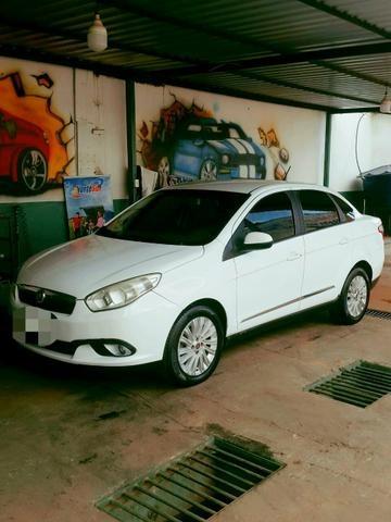 Gran siena essence 1.6 flex 16v