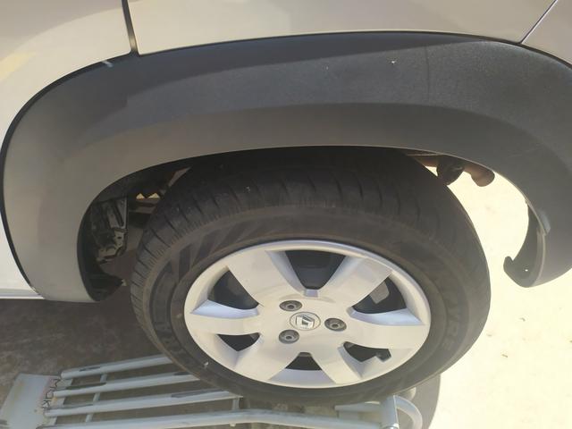 Kwid zen 1.0 12 V - Foto 4