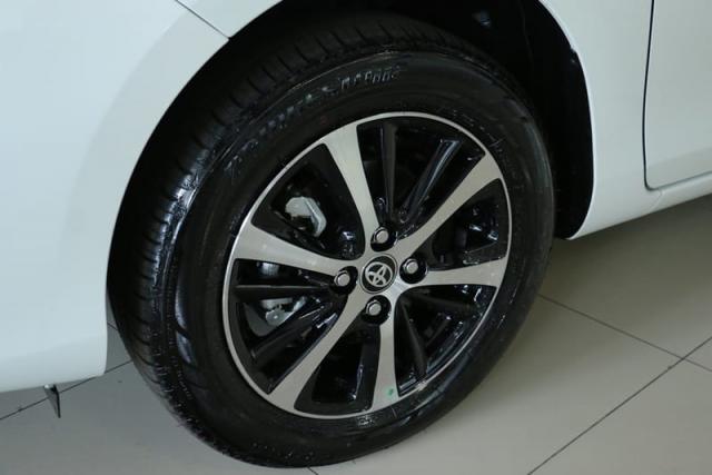 TOYOTA YARIS HATCH XS 1.5 AUT - Foto 15