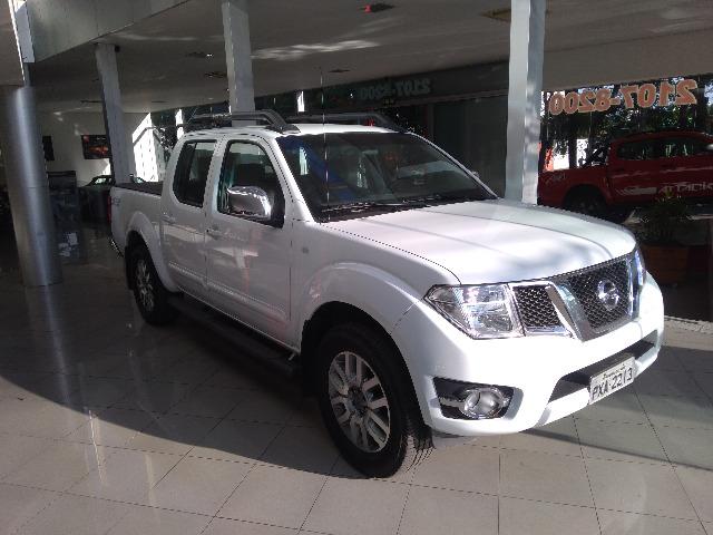 Nissan Frontier SL 4x4 - Foto 2