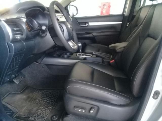 Toyota hilux cd srx 4x4 2.8 tdi 4x4 16v automatica - Foto 6