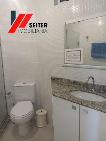 Apartamento mobiliado de 2 dormitorios suite e sacada com churrasqueira no itacorubi - Foto 16