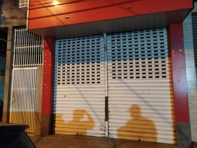 Alugo salão comercial 1.200$