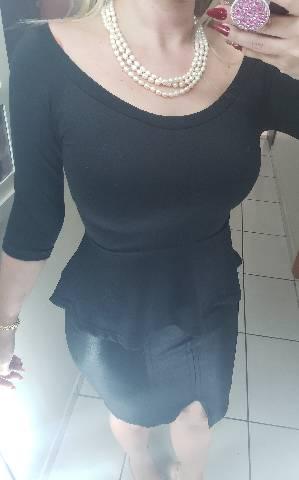 Blusa preta peplum manga 3/4 - Foto 2