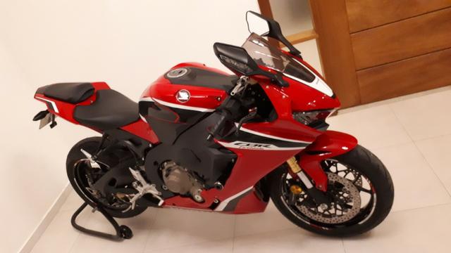 CBR 1000 RR - Fireblade 2018 - 600 km - Foto 2