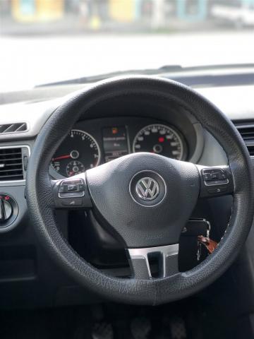 VOLKSWAGEN FOX 2013/2014 1.0 MI 8V FLEX 4P MANUAL - Foto 8