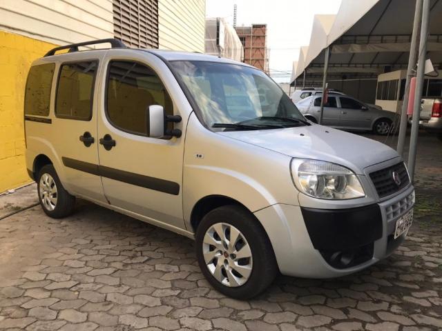 Super Oportunidade! Doblo Essence 1.8 Completo 14/15