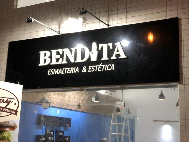 Contrato esteticista - Foto 5