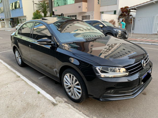 Jetta 1.4 Tsi 2018 com 32.000 km + Teto Solar e Pacote Exclusive - Foto 3